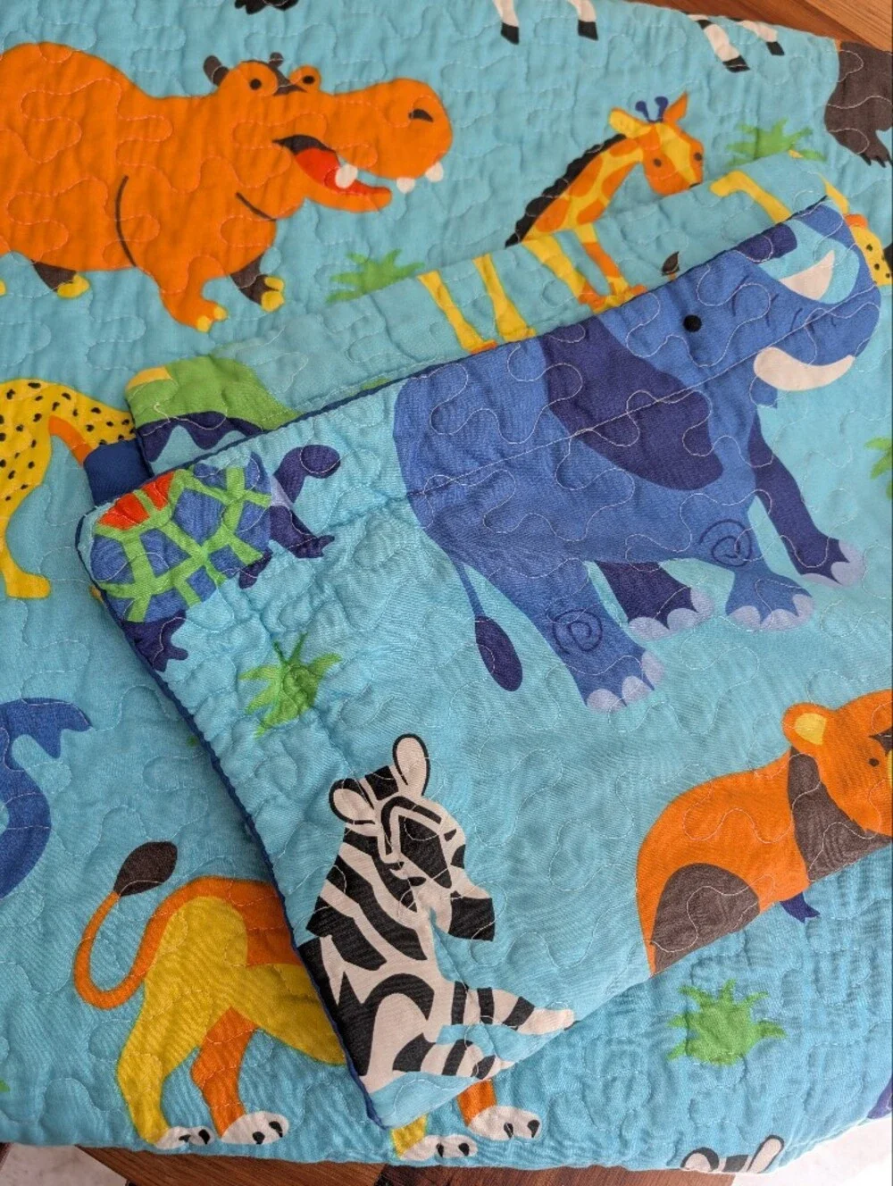 Kids Twin Quilt And Pillowsham with Jungle Animal Prints